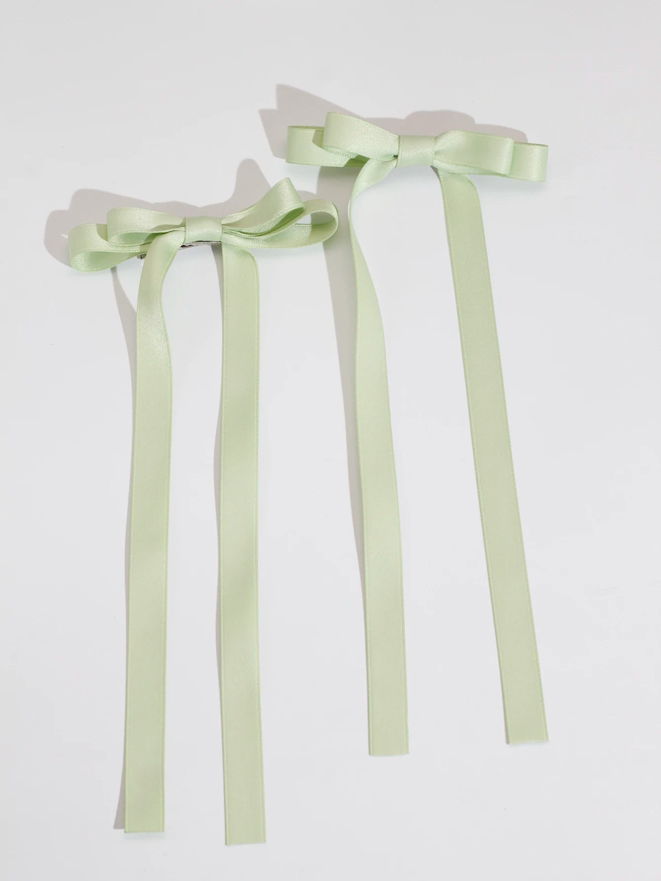 The Ribbon Co. Hair Clip (2 Pcs)