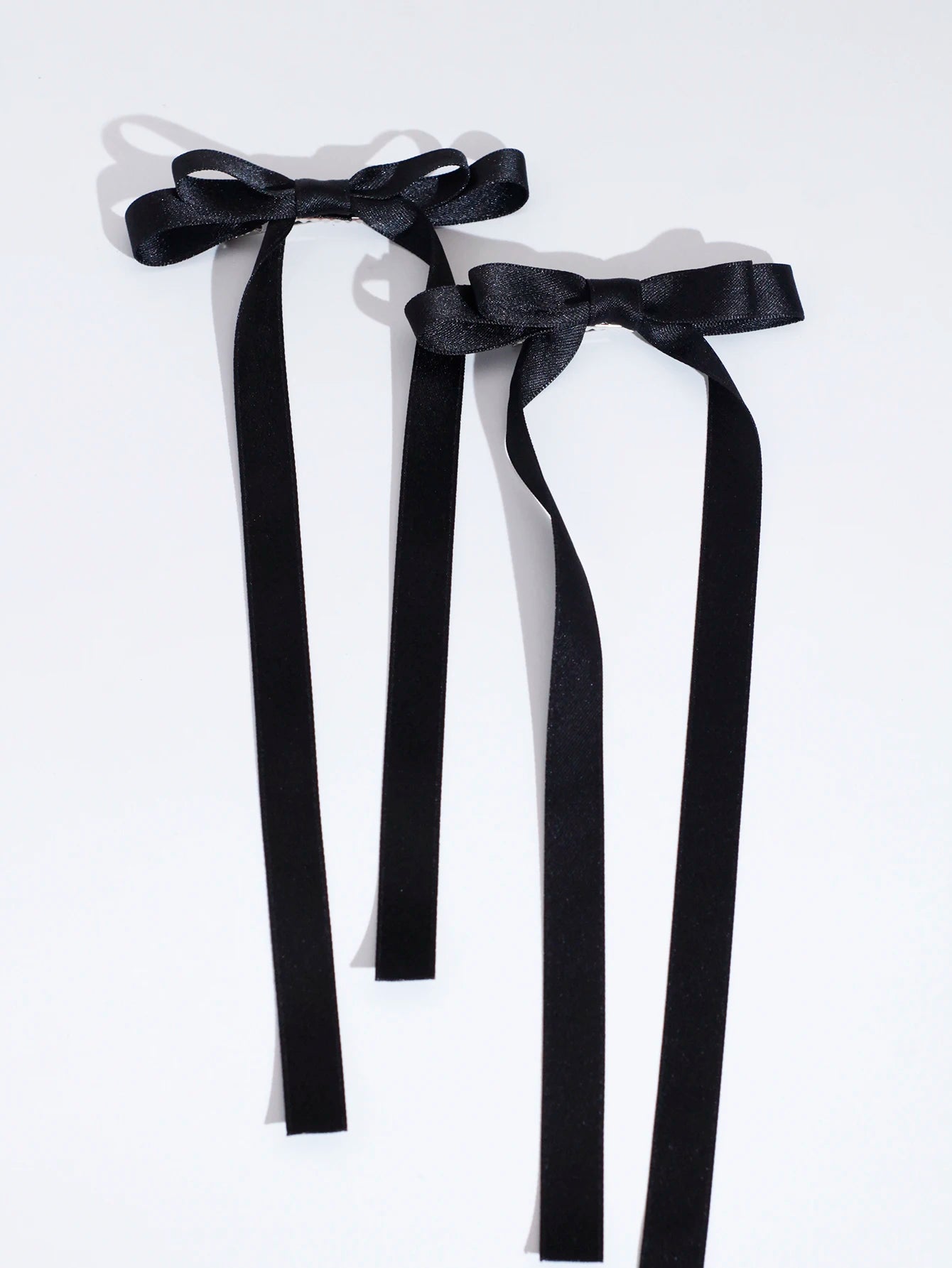 The Ribbon Co. Hair Clip (2 Pcs)